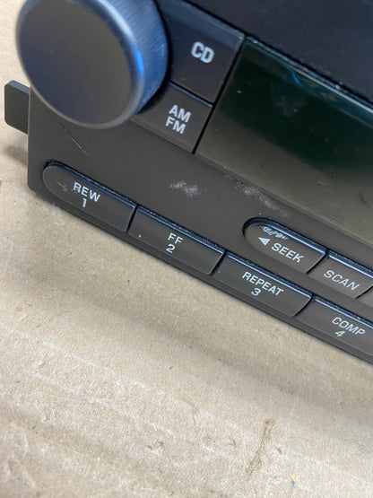 2004 to 2005 Ford F150 Radio Stereo Audio AM/FM AH1524 DG1