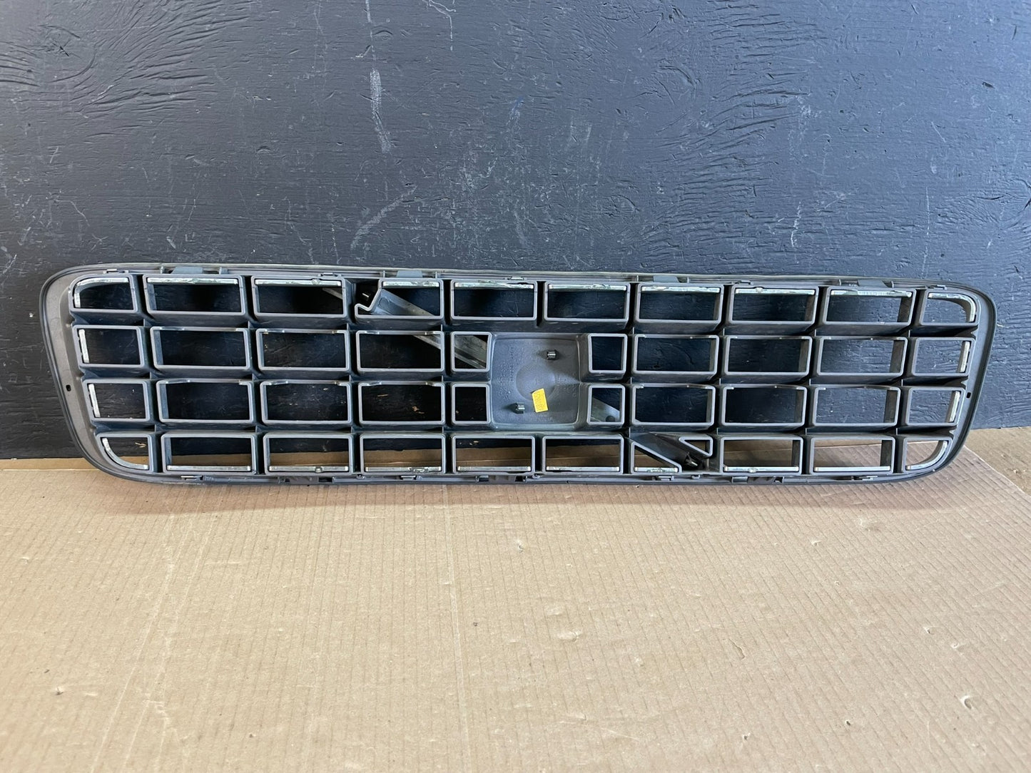 2003 to 2013 Volvo XC90 Front Upper Grill Grille Oem AC2056 DG5