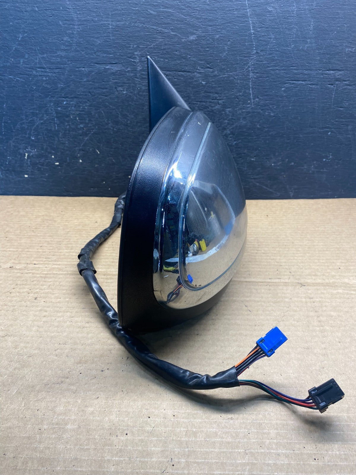 2003-2006 Chevrolet Tahoe Suburban Right Passenger Turn Door Mirror AF676811
