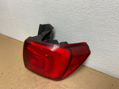 2017 to 2019 GMC Acadia Right Passenger RH Side Tail Light AB6621 DW1
