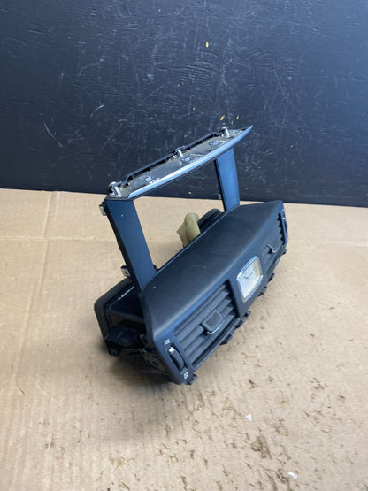 2011 2012 2013  Infiniti M37 Center Dash Radio Bezel W/ Vents Clock AB9694 DG1