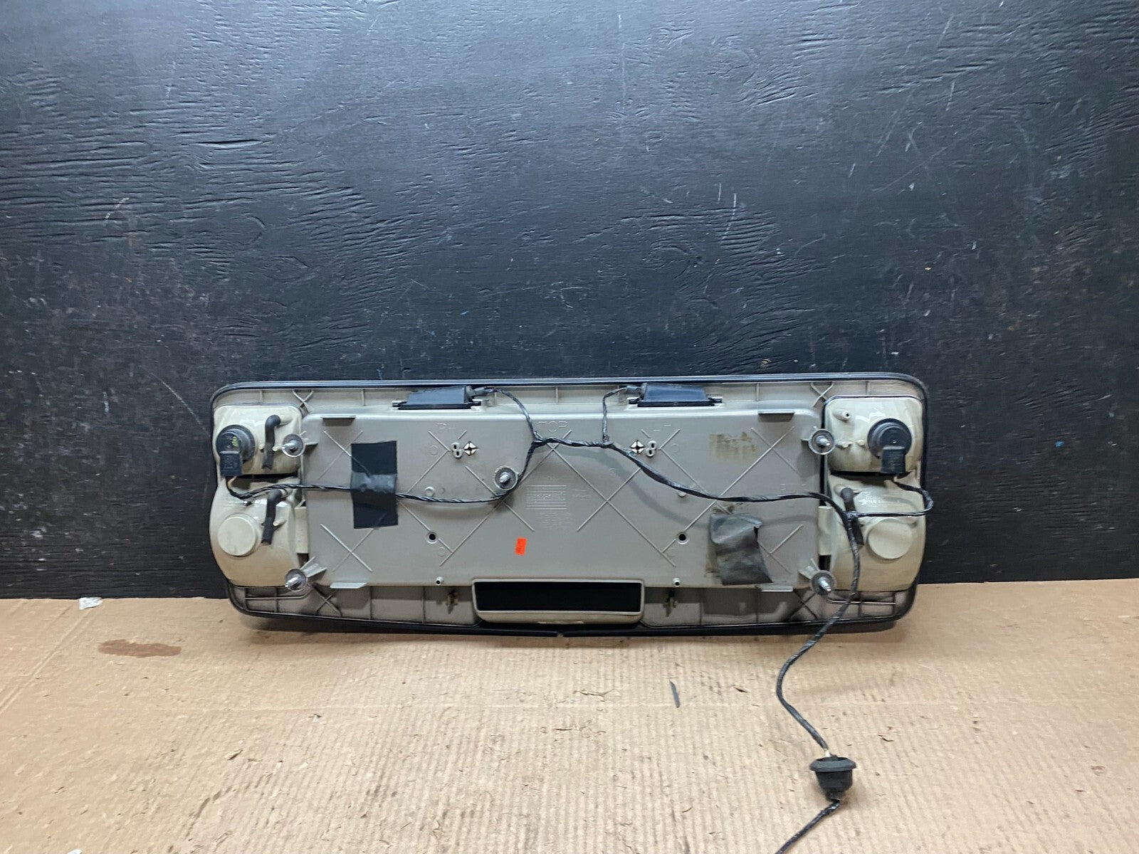 2004-2009 Cadillac SRX Trunk Panel Lid Backup License Plate i3542 PS5