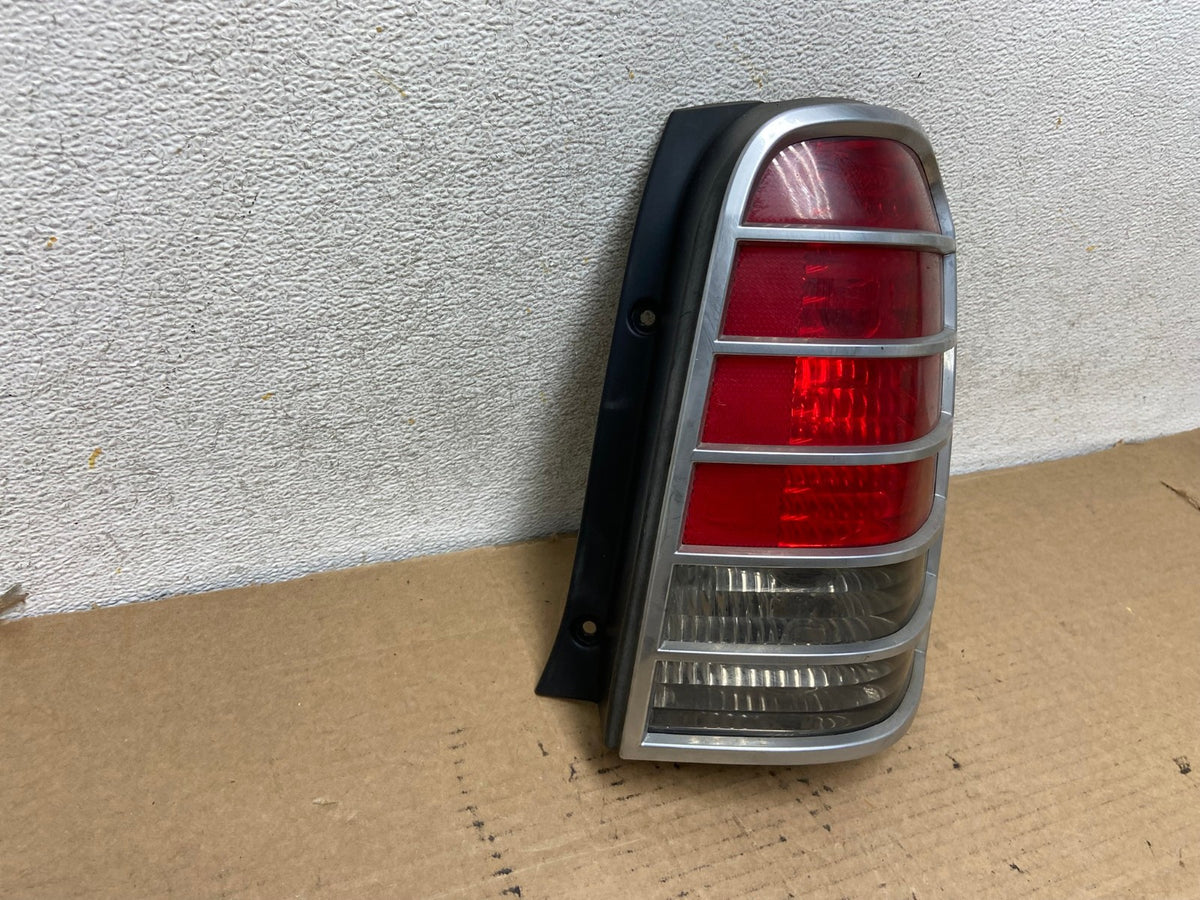 2005 2006 2007 Mercury Mariner Right Passenger RH Tail Light AH4076 LK1