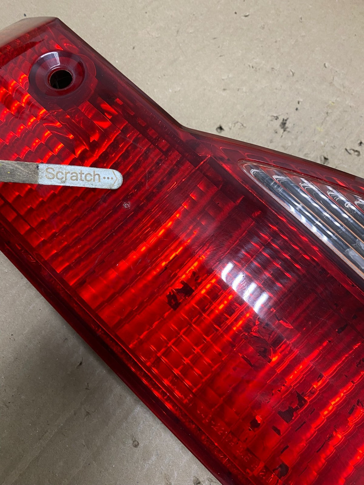 1998 to 2000 Honda Accord Right Passenger Side Inner Tail Light U1035 DW4