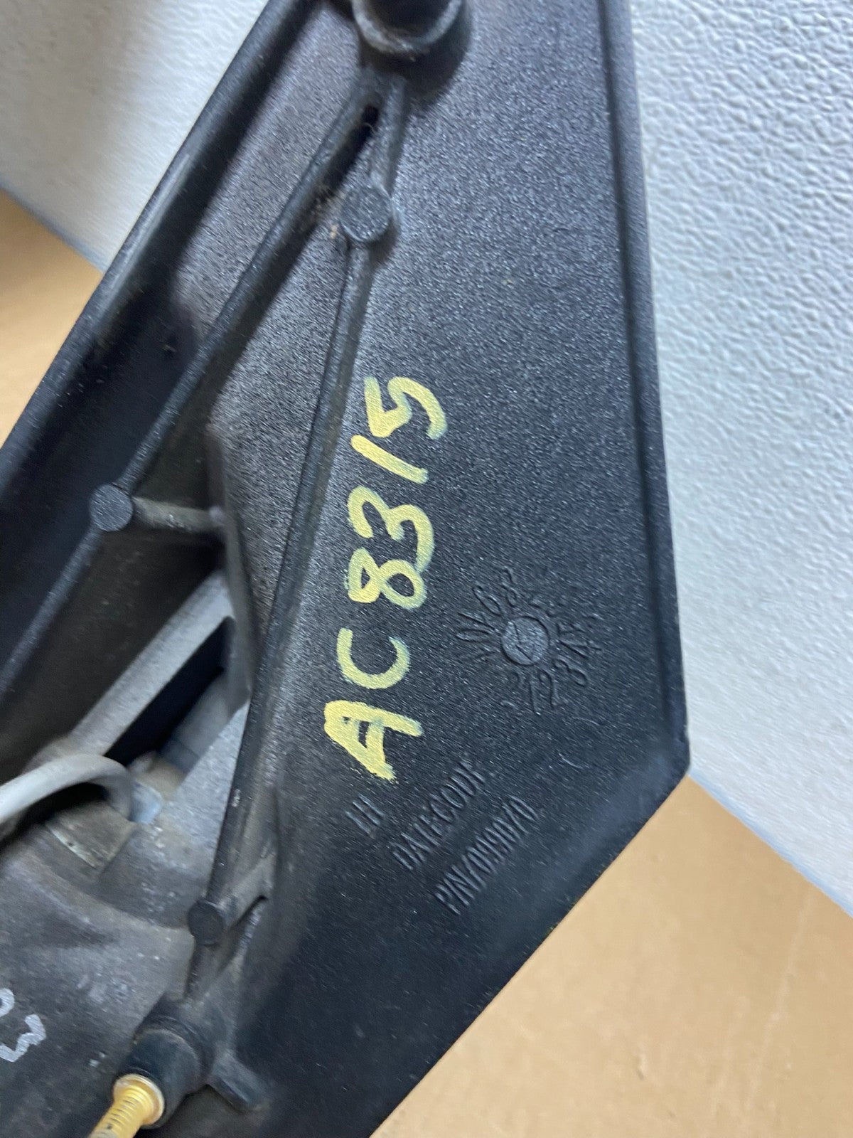 2009 to 2018 Chevrolet Express G3500 G4500 Left Driver LH View Mirror AC8315 DG9