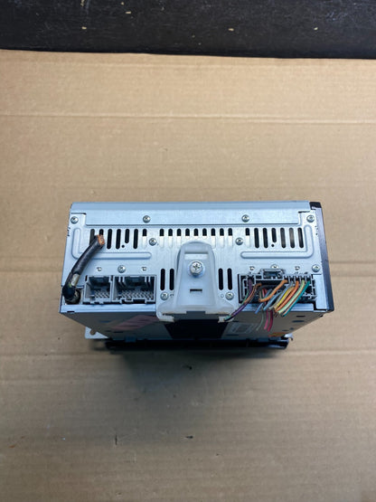 2003 - 2010 Lincoln Town Car AM/FM Radio CD Player ae8135 DG5