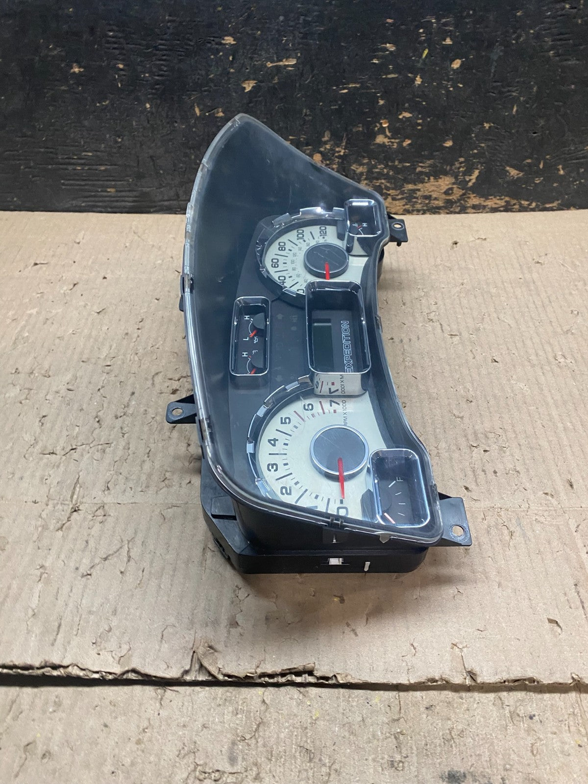 2007 Ford  Expedition Speedometer Cluster Gauge X8083 DG4