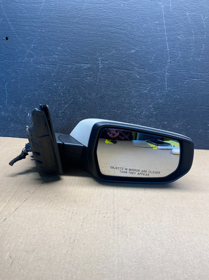 2016 to 2018 Chevrolet Malibu Right Passenger Turn Signal Door Mirror AE7689 DW8