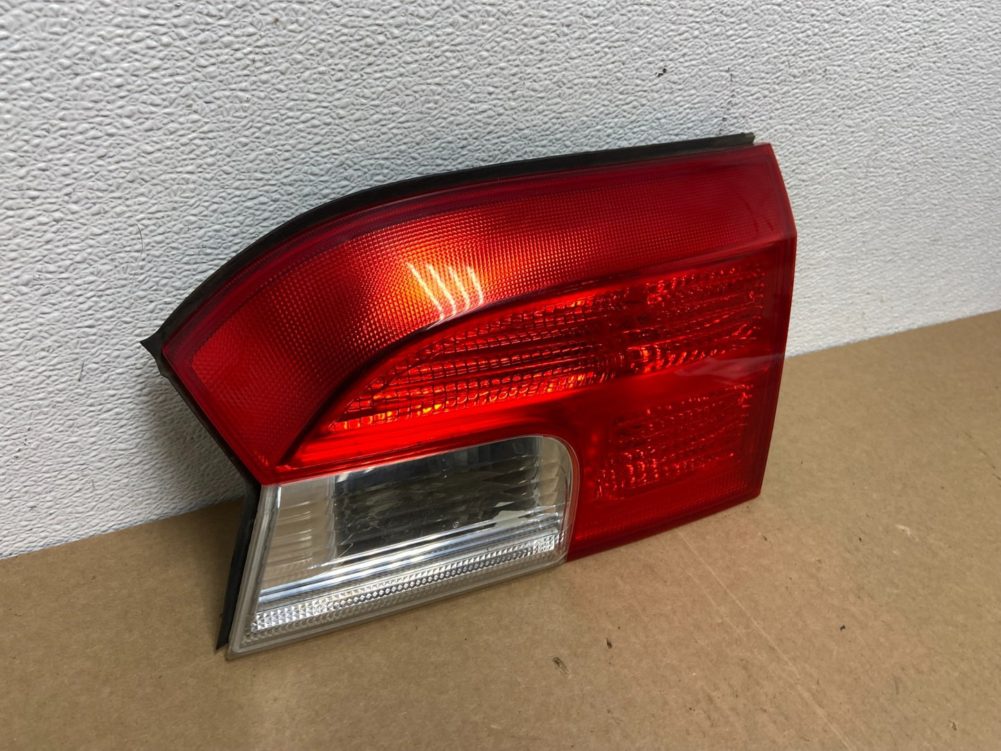2010 - 2017 GMC Terrain Tail Light Inner Right Passenger Rh Oem AC0015 DW2