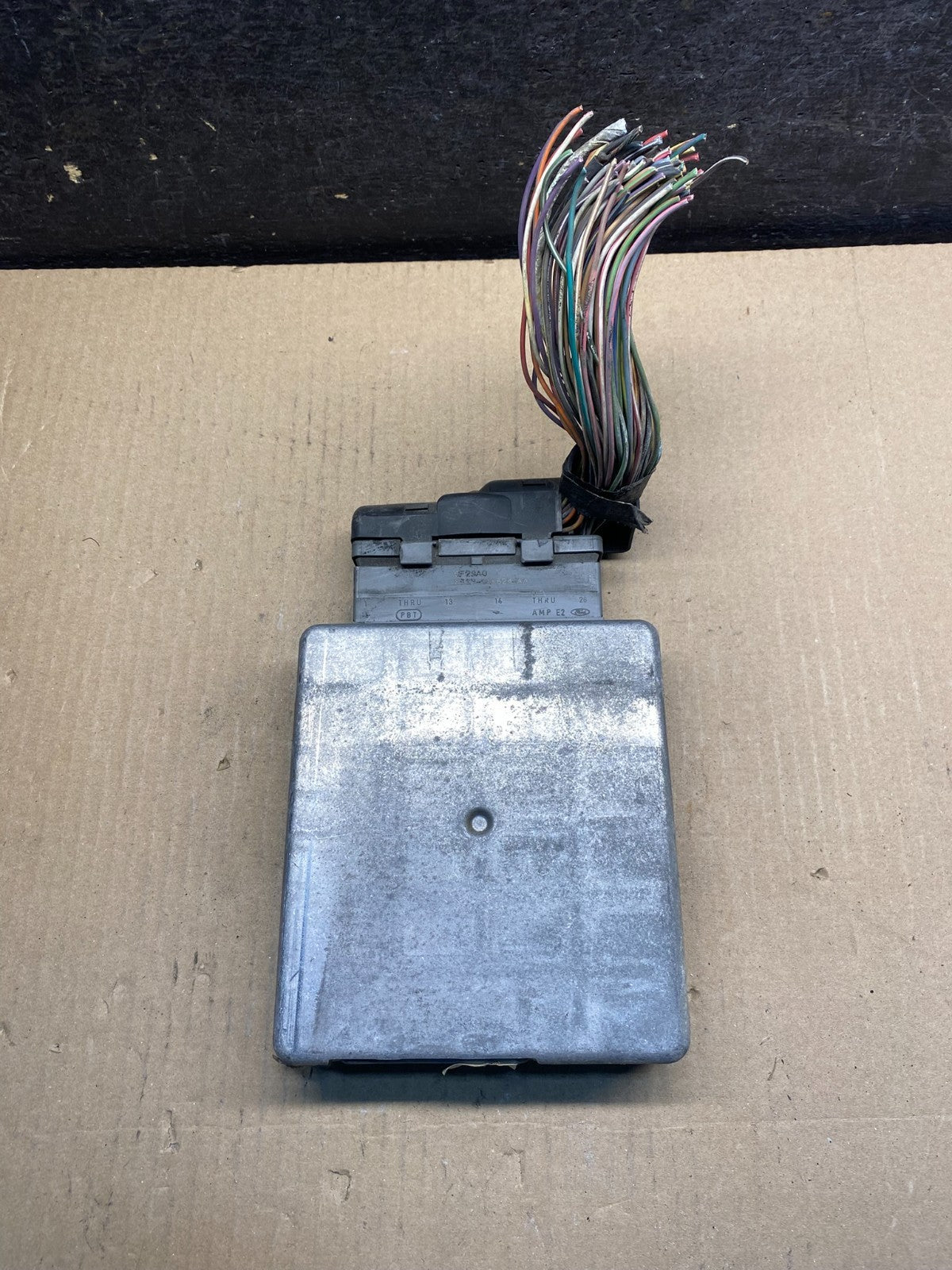 2001 Ford E250 E350 5.4L Van Engine Control 1c2f-12a650-pb ECM AI4963 DG0