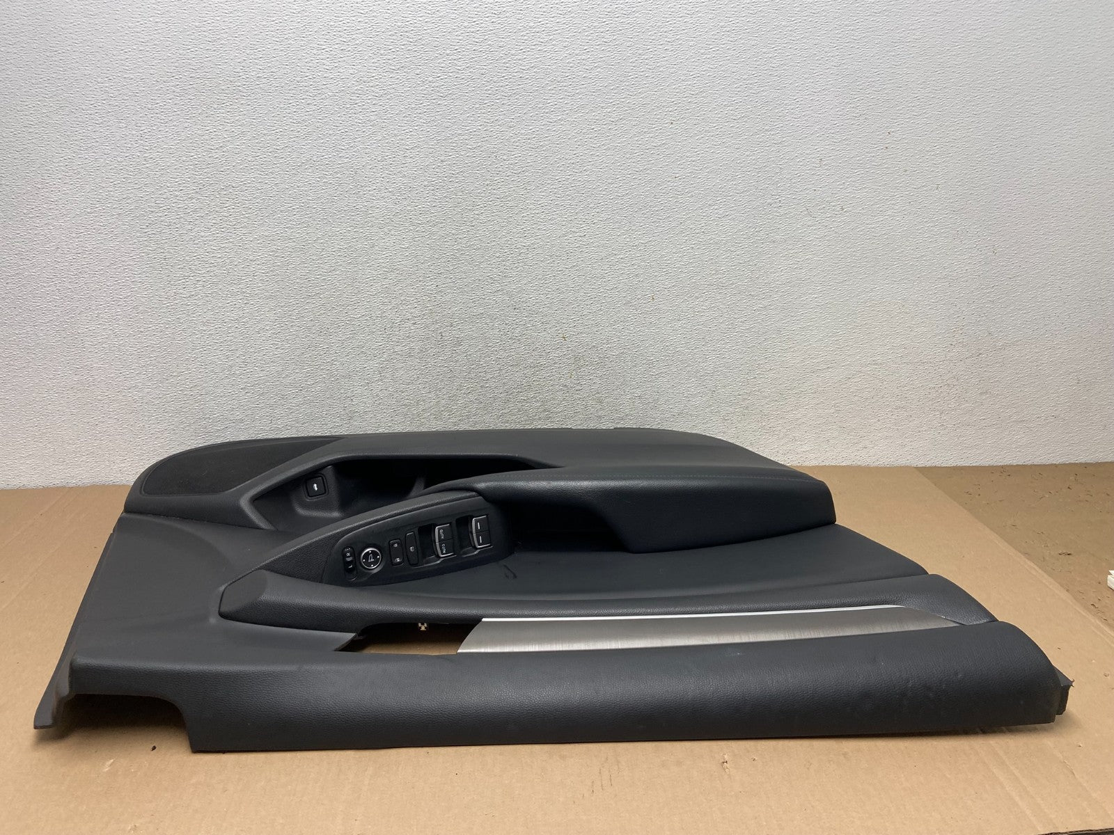 2018-2020 Honda Accord Front Left Driver LH Side Door Panel af3019 DG4