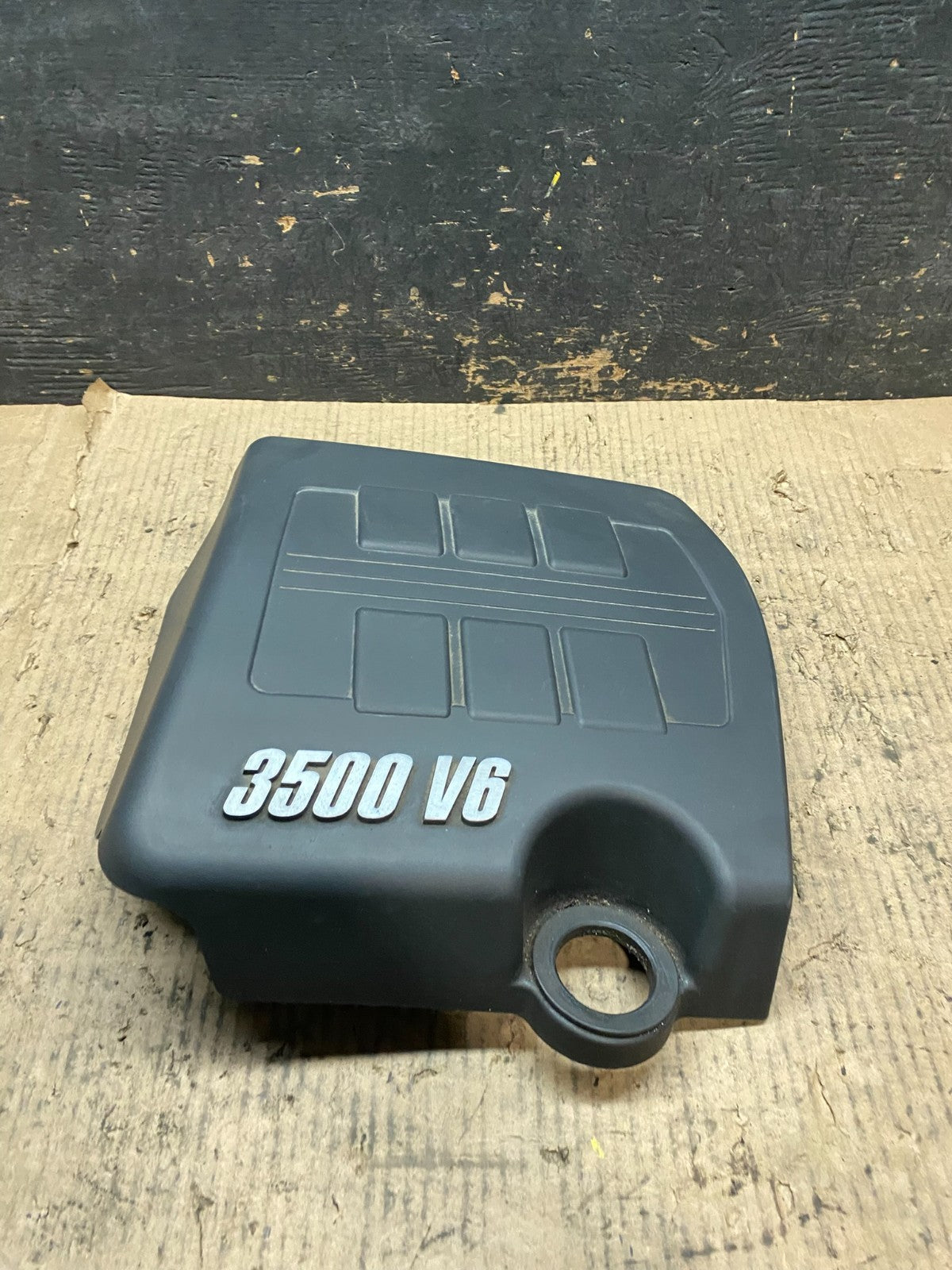 2005 to 2006 Chevrolet Malibu 3.5L Engine Cover Plastic Motor Shield U6160 DG0