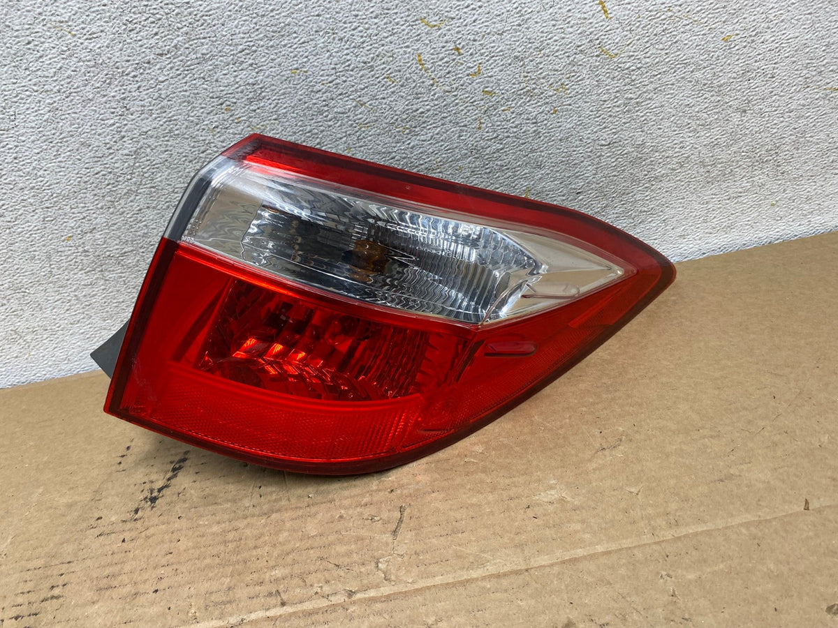 2014 to 2016 Toyota Corolla Right Passenger RH Side Tail Light AH8009 LK0