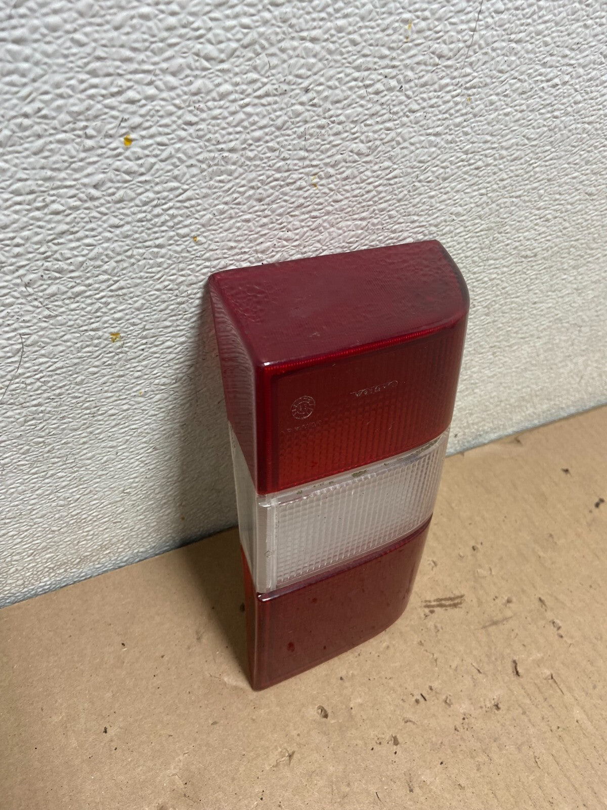 1993 to 1994 Volvo 850 Sedan Left Driver Lh Side Tail Light D9096 OEM DG12