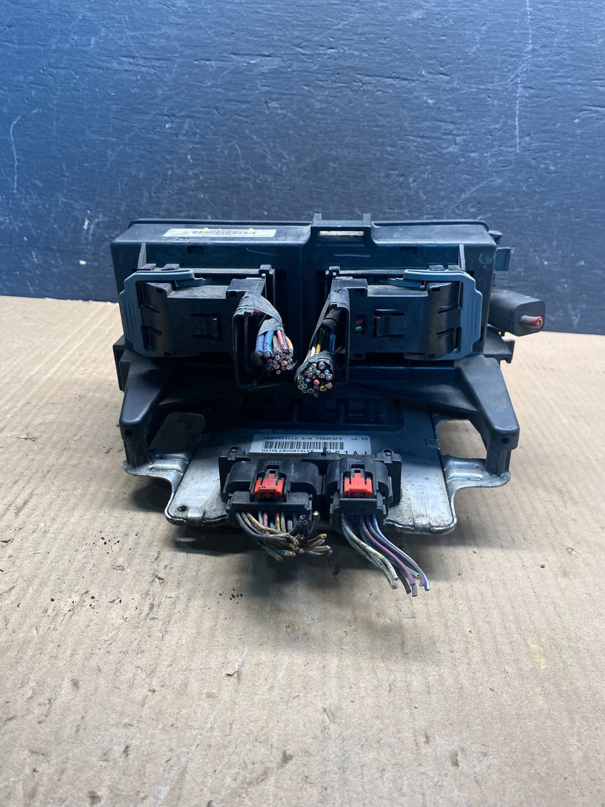 2005 Jeep Grand Cherokee Commander Fuse Box BCM Body Control Module AE64101