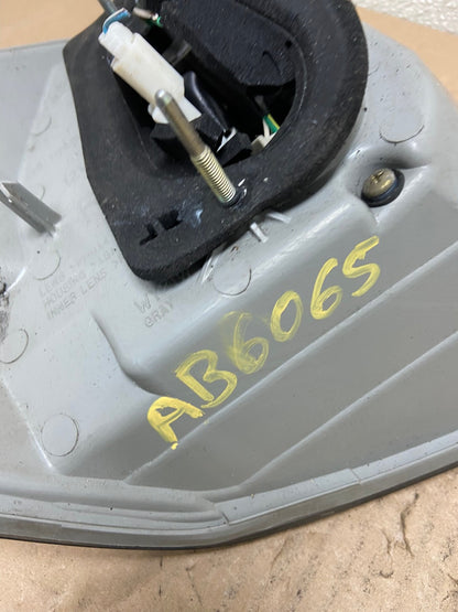 2004 to 2009 Lexus Rx350 RX330 Right Passenger Tail Light OEM AB6065 LK5