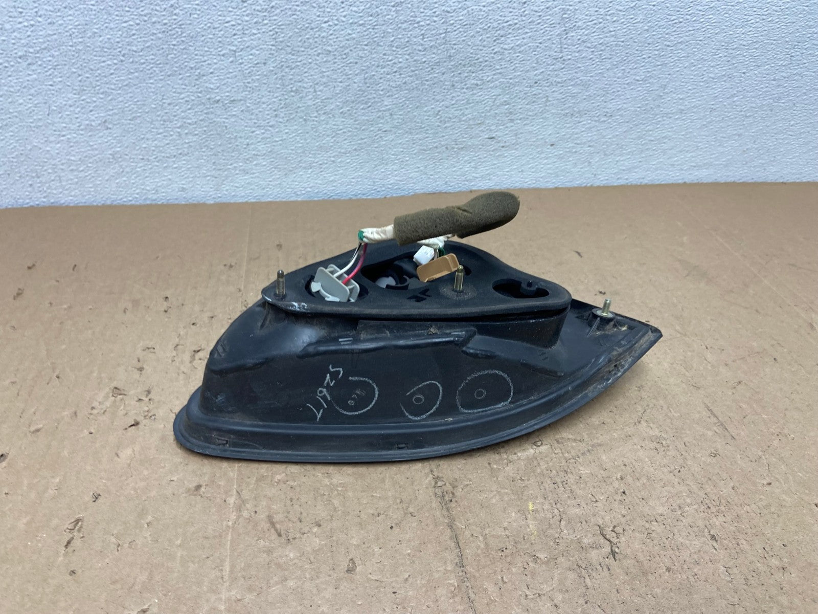 2000-2003 Lexus RX300 Right Passenger Side Rear Inner Tail Light AC7294 LK4
