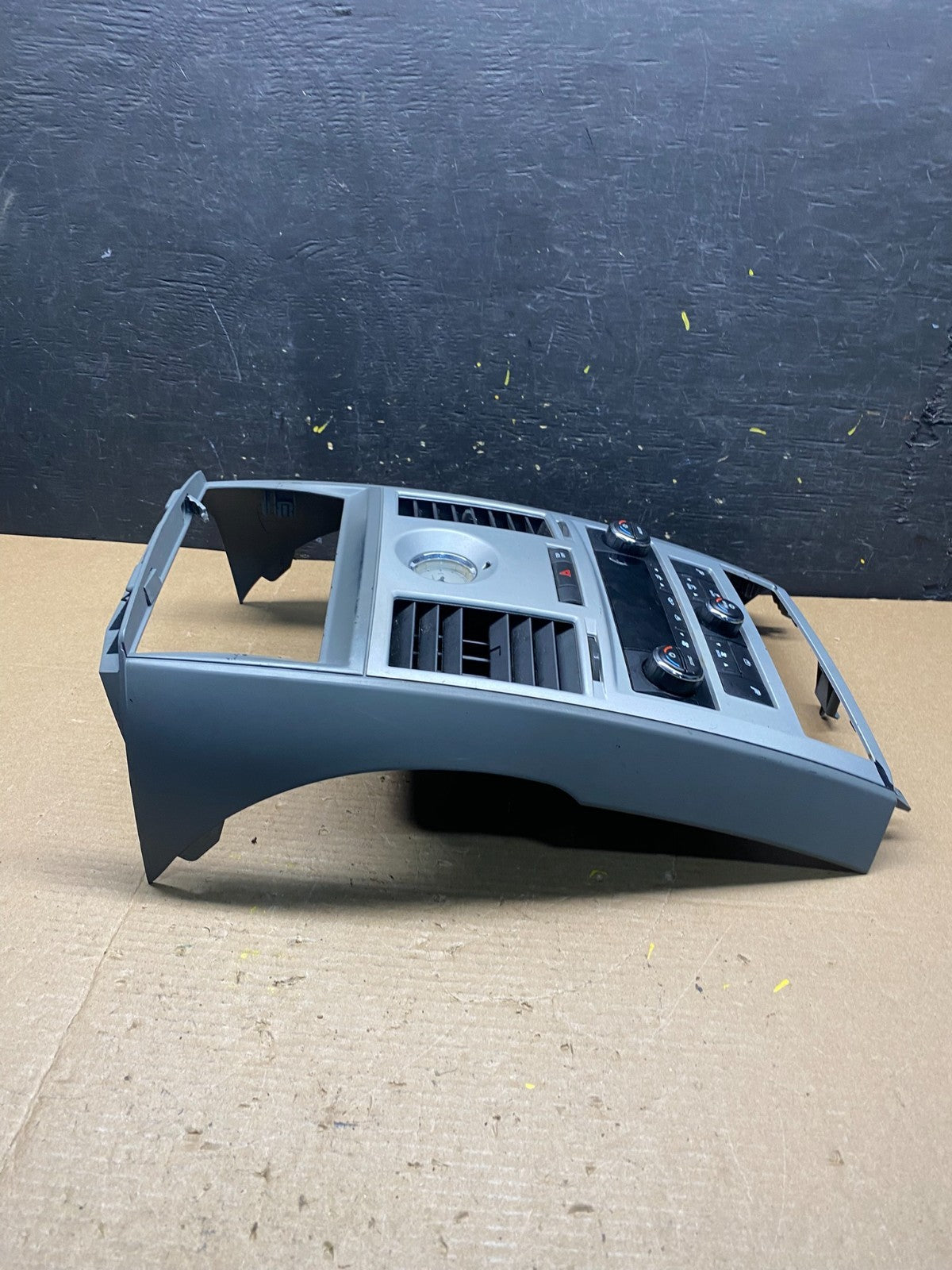 2008-2010 Dodge Grand Caravan Radio Bezel Climate Control Hea AC Heater Q9616 DG4