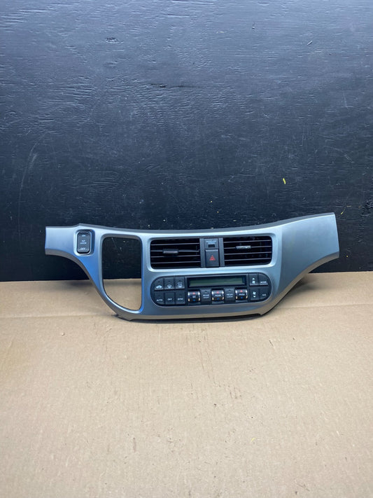 2005 to 2010 Honda Odyssey  Radio Climate Control Dash Trim Bezel O3636 PS0