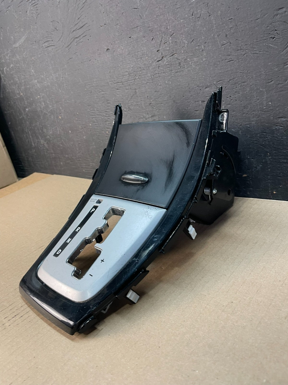 2011 - 2013 Hyundai Elantra Shifter Bezel Center Console Storage ae3407 DG3
