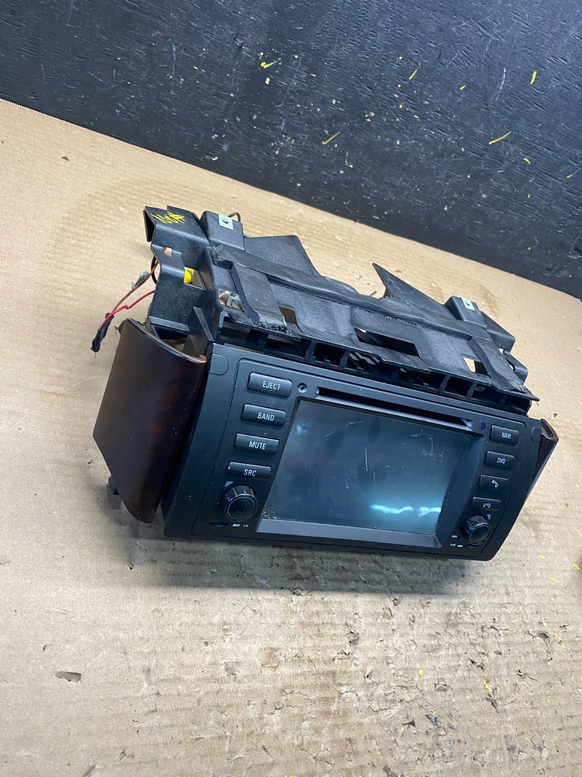 2000 to 2006 BMW E46 3-Series Navigation Information Display CD Radio S3181 C PS2