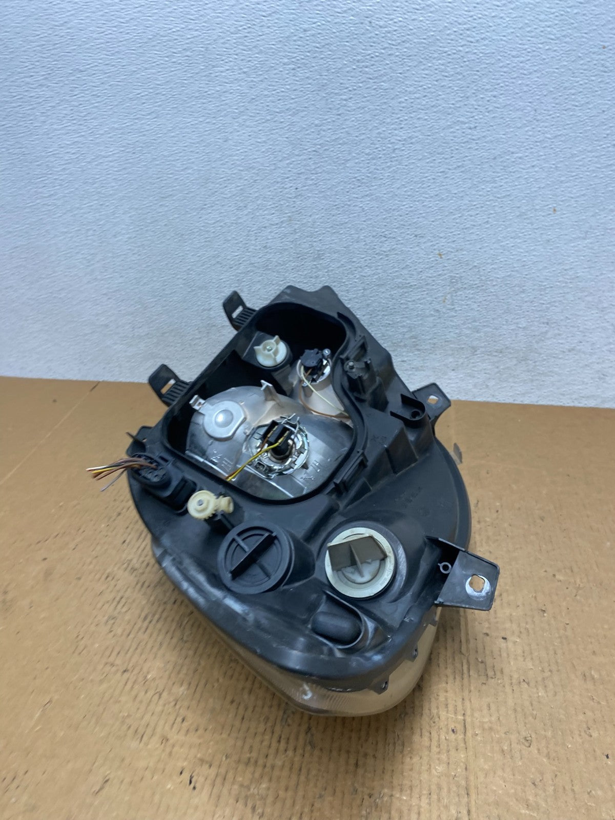 2007 to 2013 Mercedes Sprinter Headlight Right Passenger Halogen AE1453 DW6
