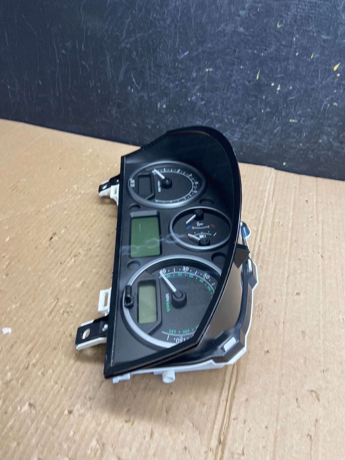 2006 Land Rover Range Rover Sport Speedometer Cluster Gauge AE3997 DG4