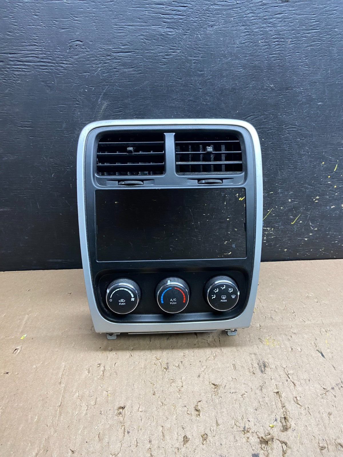 2010 to 2012 Dodge Caliber Dash Radio Center Bezel Climate Dash T6257 DG0