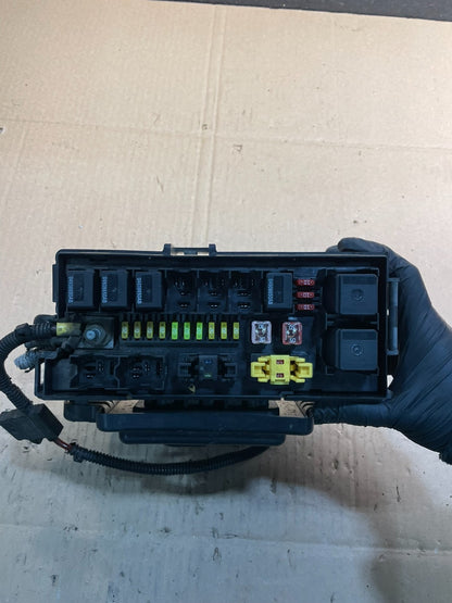 2007 Jeep Grand Cherokee Fuse Box Relay Panel Body Control Module BCM V1808 DG5