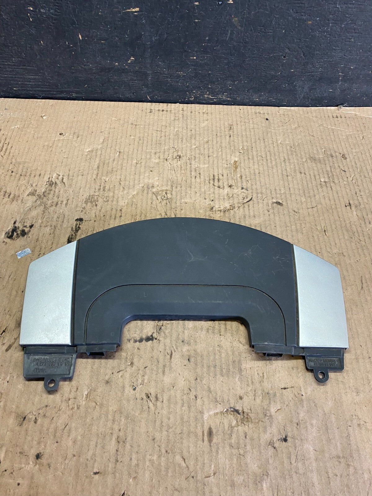 06-12 Mercedes W251 R350 Engine air cleaner intake filter housing box OEM L94581