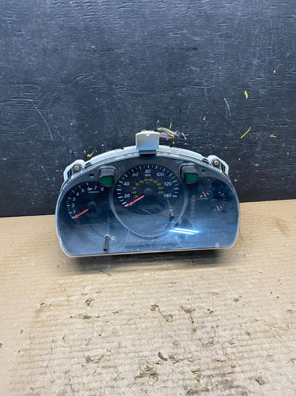2001 2002 2003 Toyota Highlander Speedometer Insrument Gauge Cluster S3241 DG0