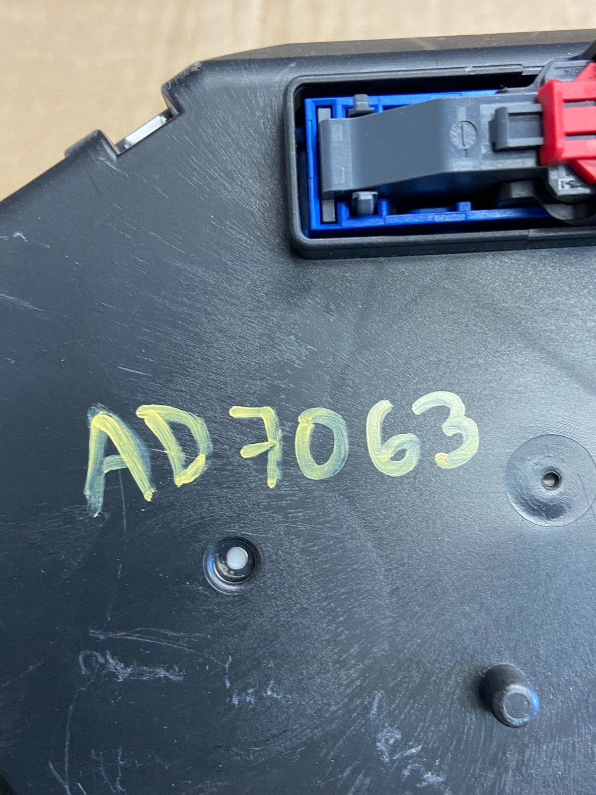 2018 2019 GMC Acadia Speedometer Cluster AD7063 DG7