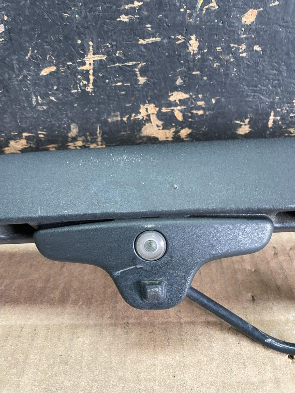 2016 - 2019 Ford Explorer Interceptor Rear Tailgate Molding W/ Camera AB3091 DG3