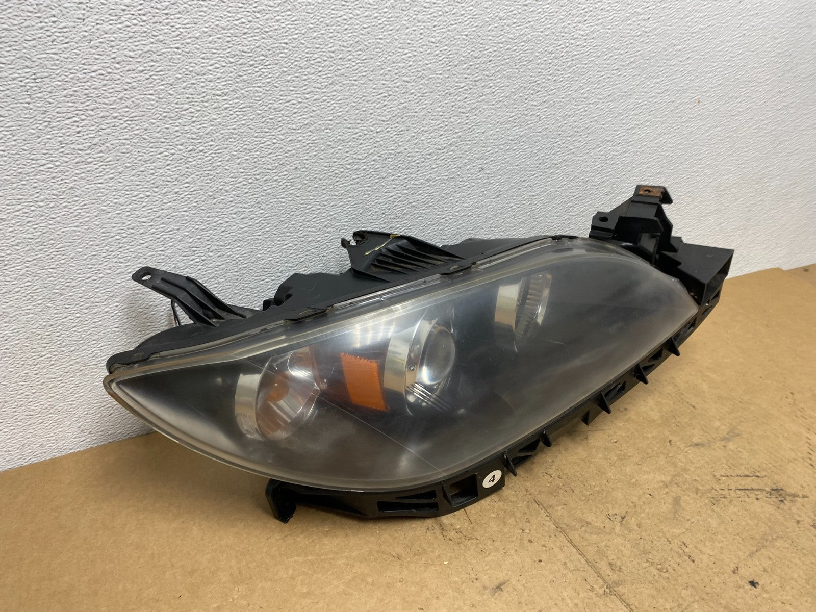2004 to 2009 Mazda 3 Sedan Right Passenger Rh Side Headlight AC3573 DW2