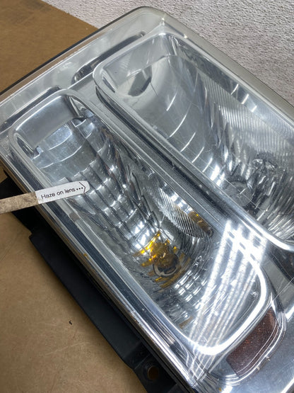 2005-2007 Ford F-250 F250 Super Duty Left Driver LH Side Headlight AE3048 DW4