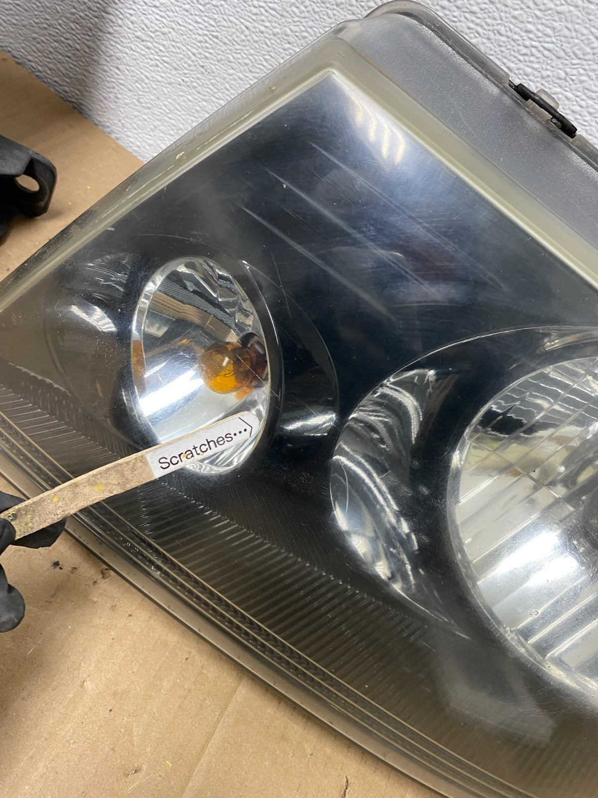 2004 to 2008 Ford F-150 F150 Left+Right Halogen Headlights AC0152 DW3