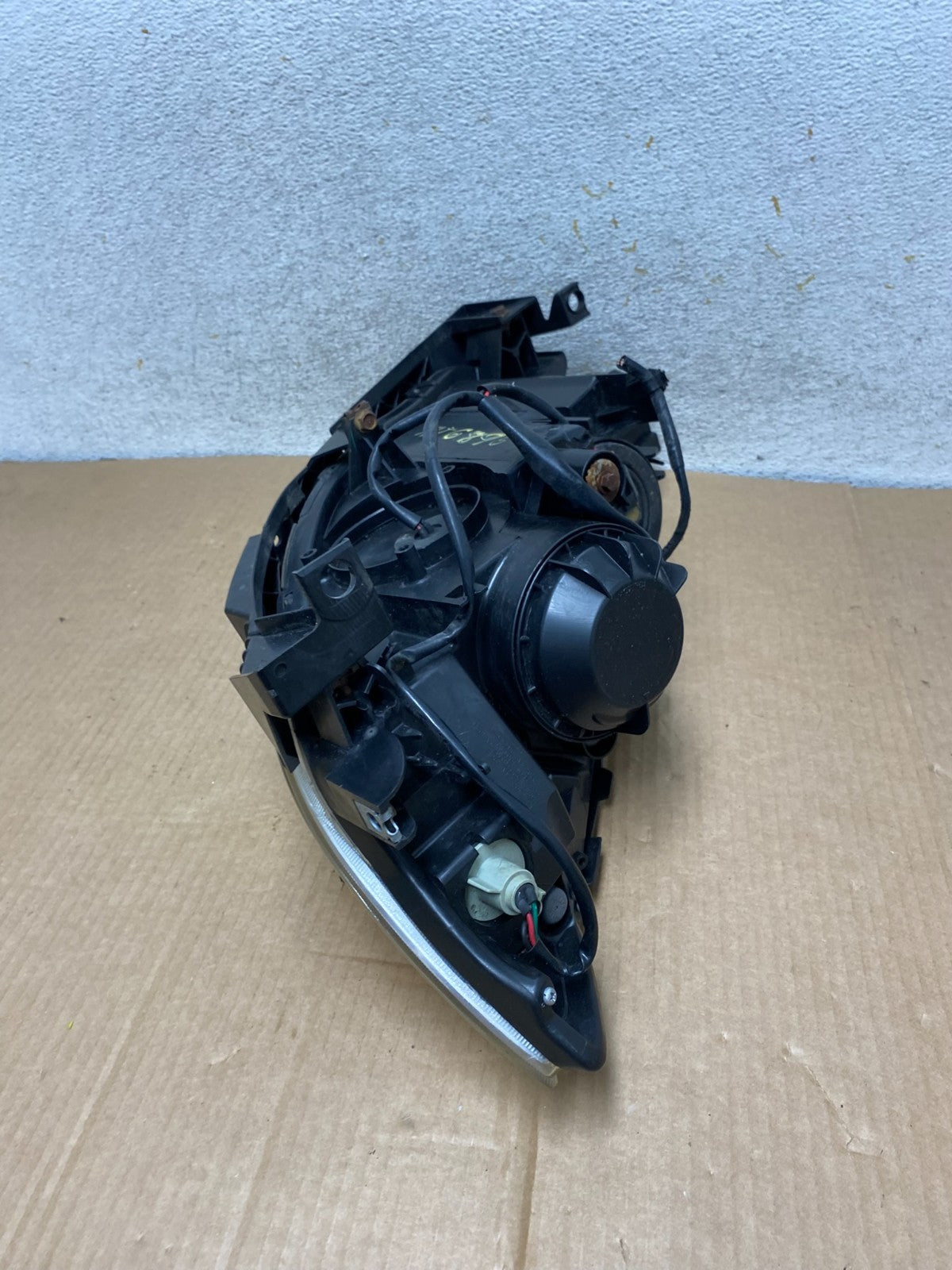 2008 to 2011 Subaru Impreza Right Passenger Side Halogen Headlight AI6896 DW7