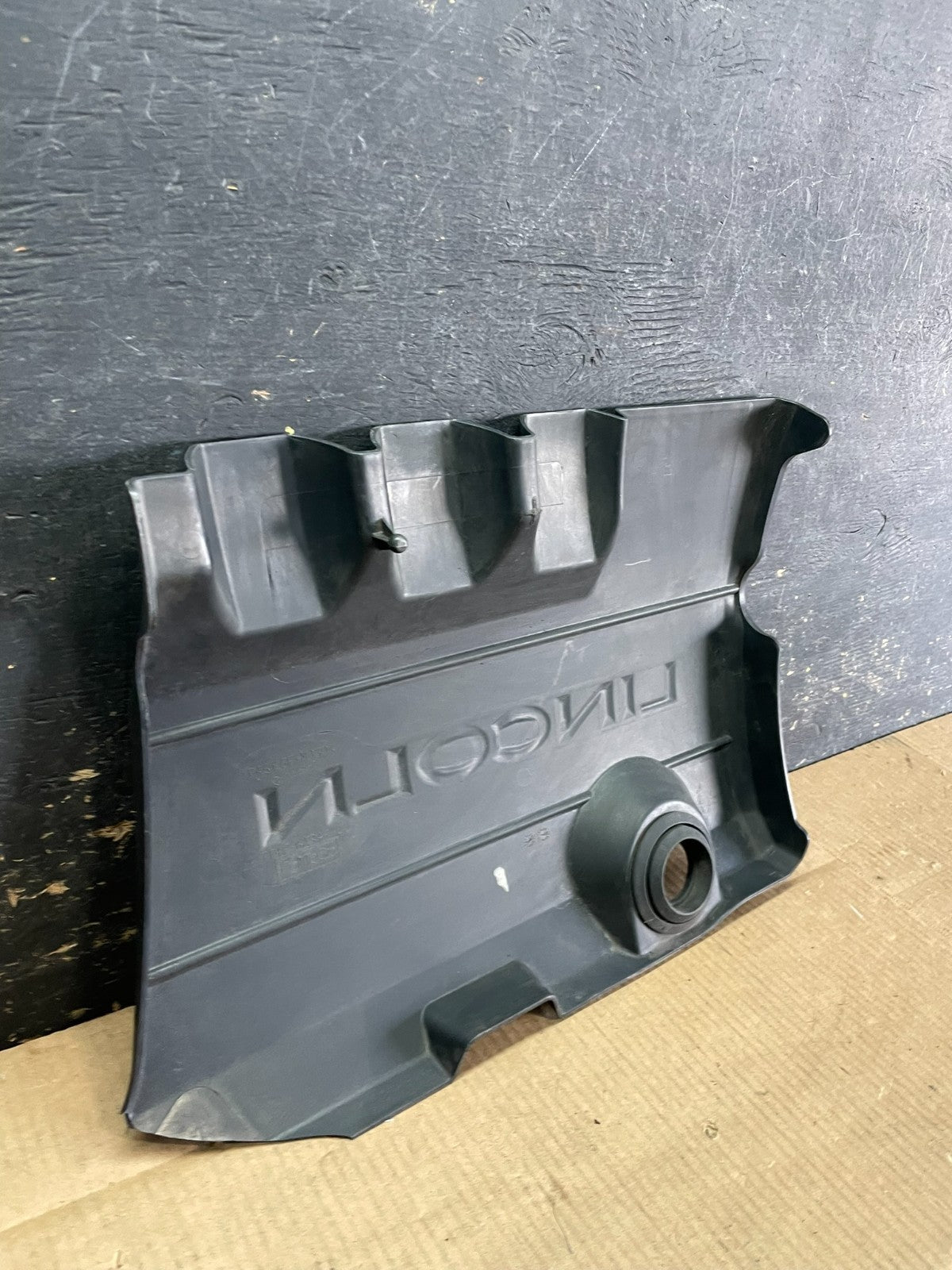 2009 to 2012  Lincoln MKS 3.7L Engine Motor Cover aa9212 DG6