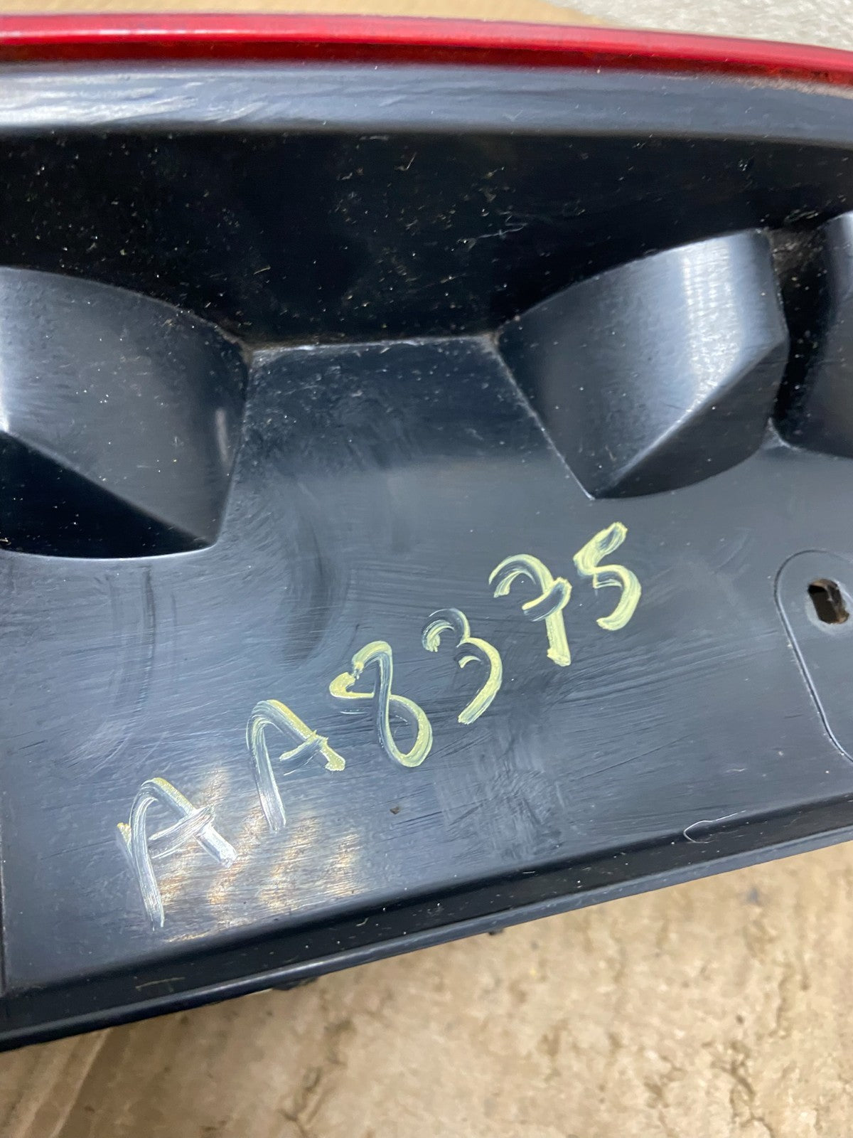 2005 2006 2007 Jeep Liberty Left Driver Lh Side Tail Light AA8375 LK7