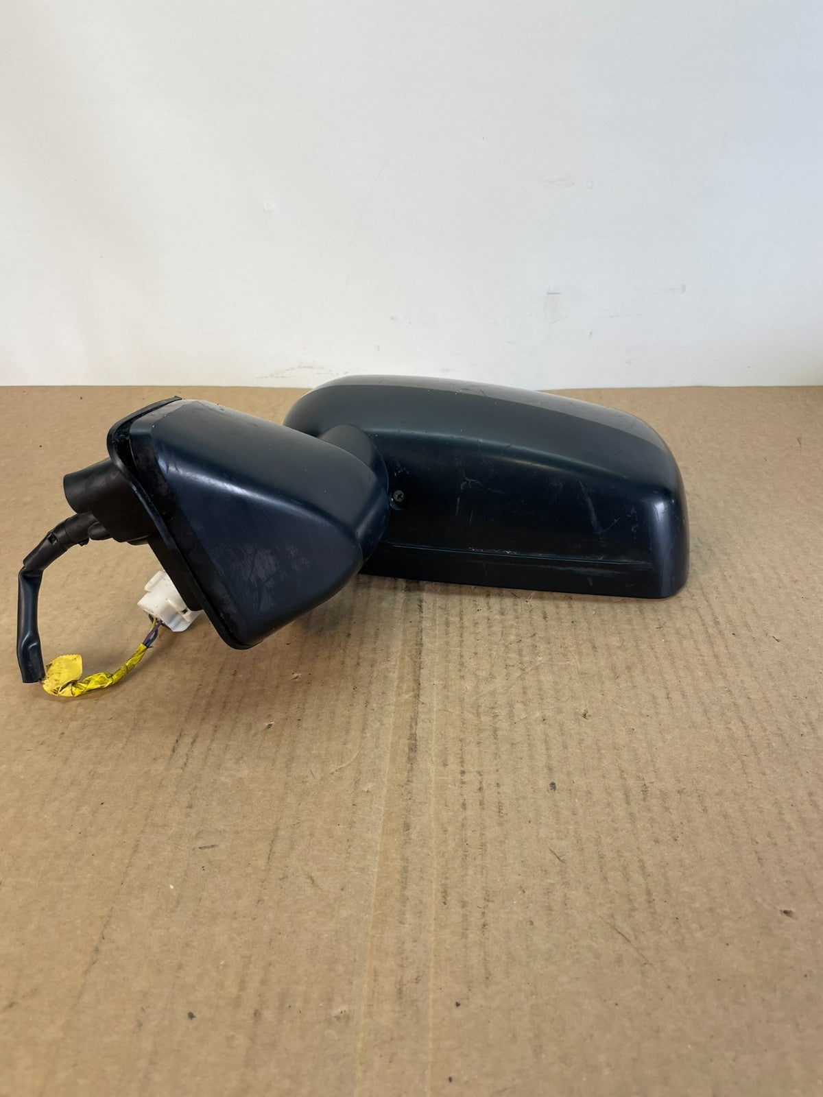 2004 - 2009 Mitsubishi Endeavor Left Driver LH Door View Mirror AF5507 DW3