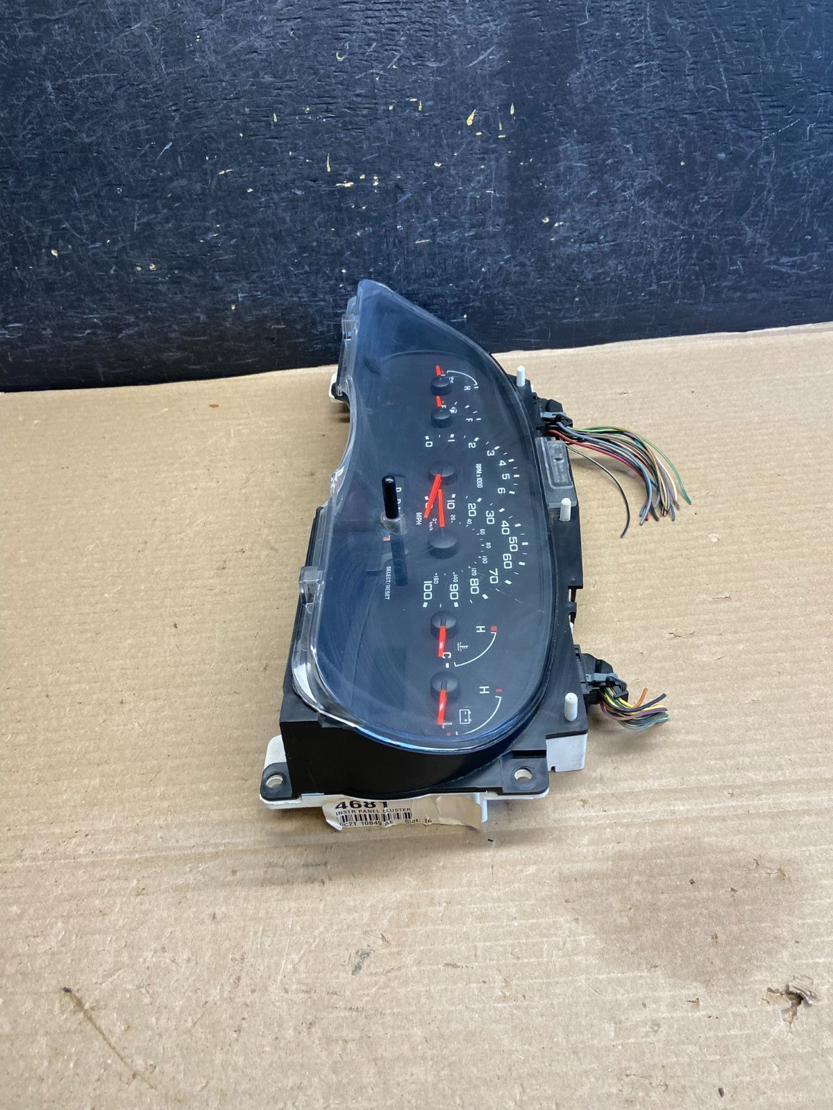 2004 to 2008 Ford E150 E250 Gauge Speedometer Cluster ah1502 DG2