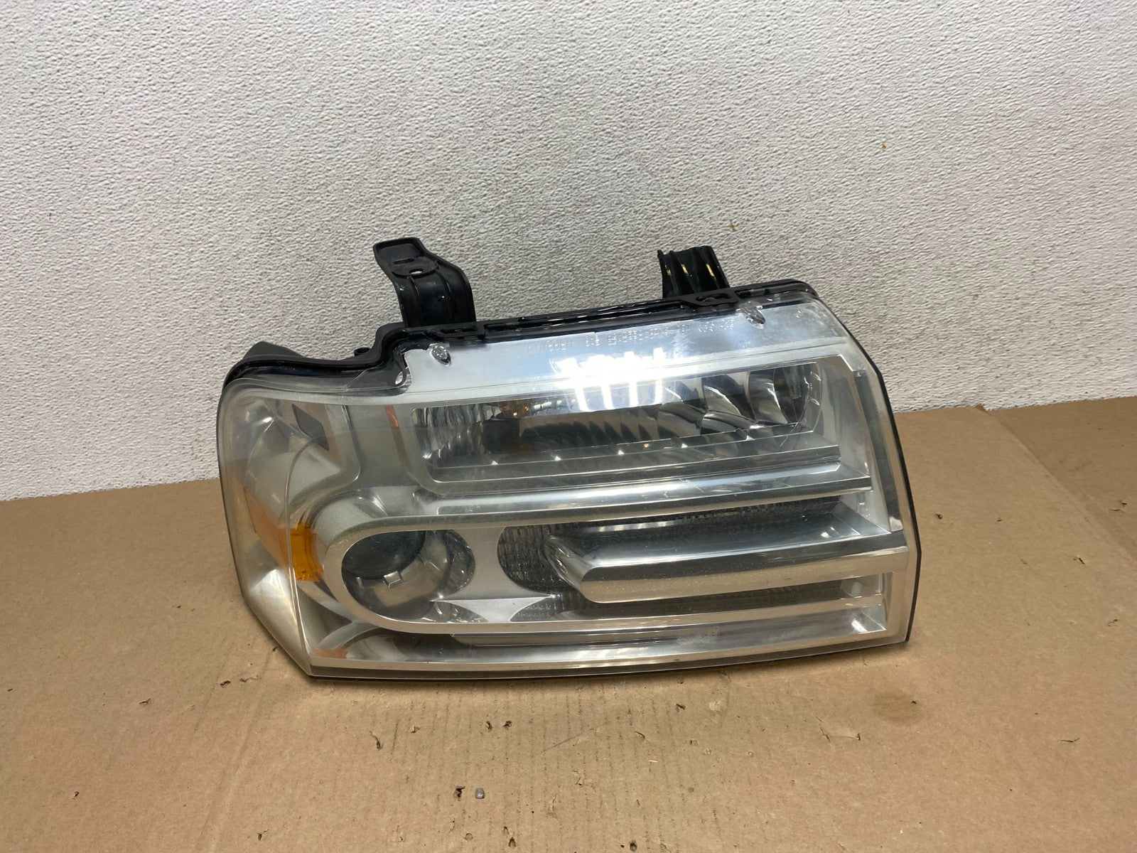 2007-2014 Lincoln Navigator Right Passenger RH Xenon HID Headlight AG6683 DW0