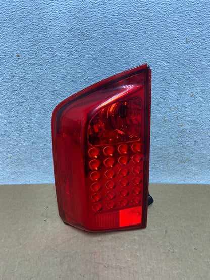 2004 to 2010 Infiniti Qx56 Left Driver LH Side Tail Light AI3327 LK0
