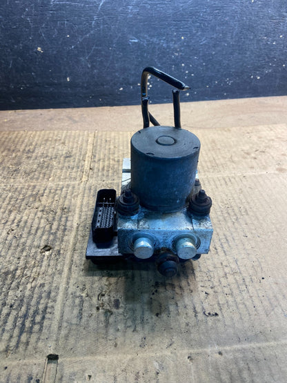 2008 GMC Yukon Chevrolet Tahoe ABS Anti Lock Brake Pump OEM Y4399 DG4