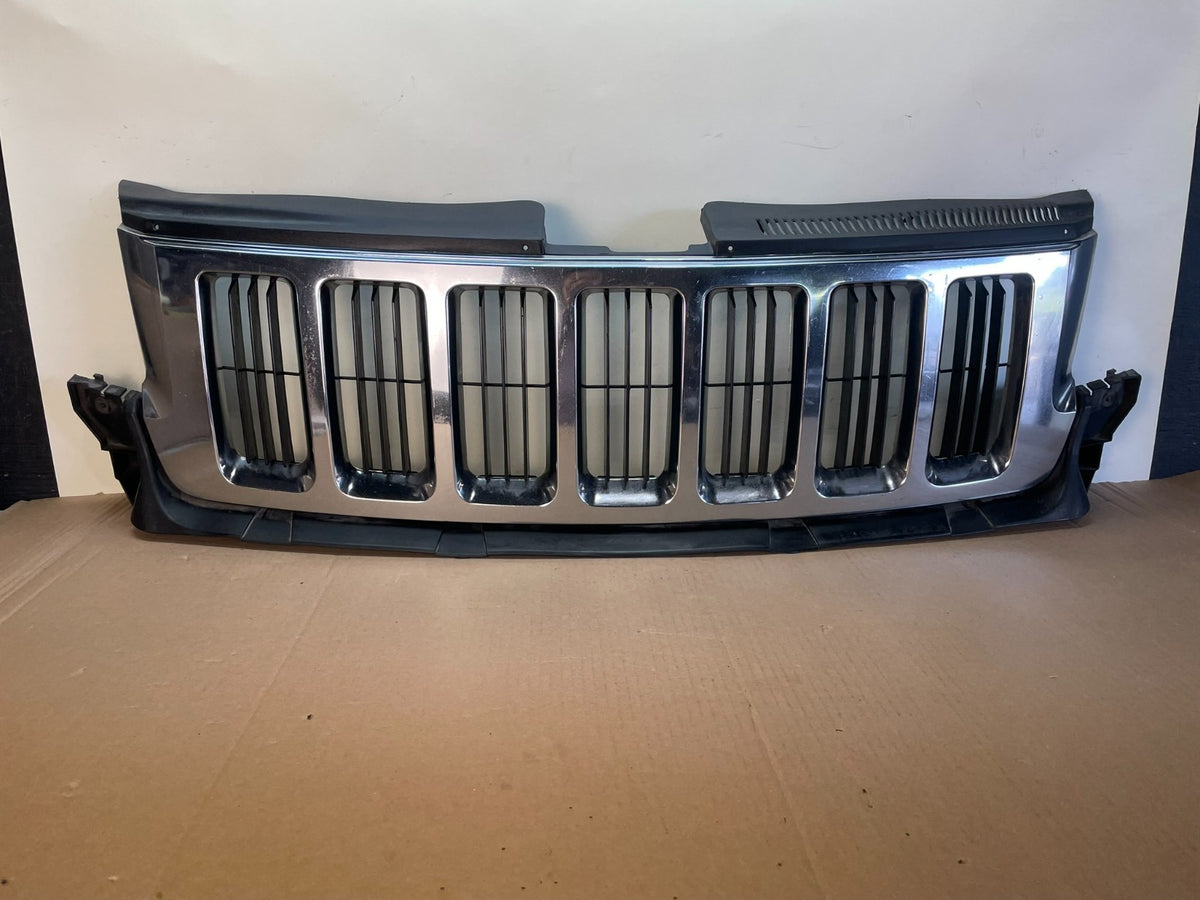 2011 to 2013 Jeep Grand Cherokee Front Upper Grill Grille Aftermarket AI0670 DG0