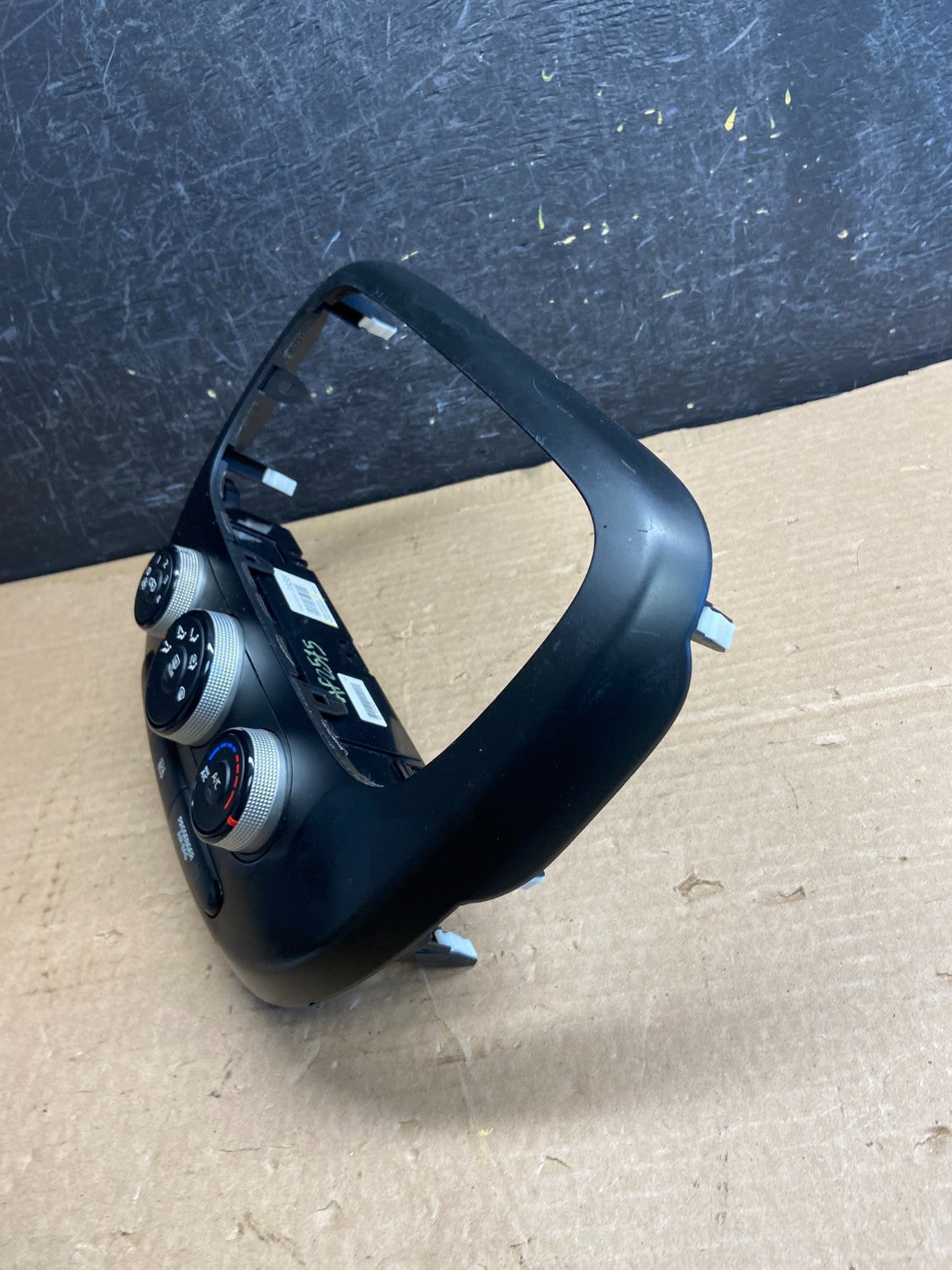2014 to 2016 Kia Soul AC Heat Climate Control Switch Trim Bezel Black AF2575 DG4