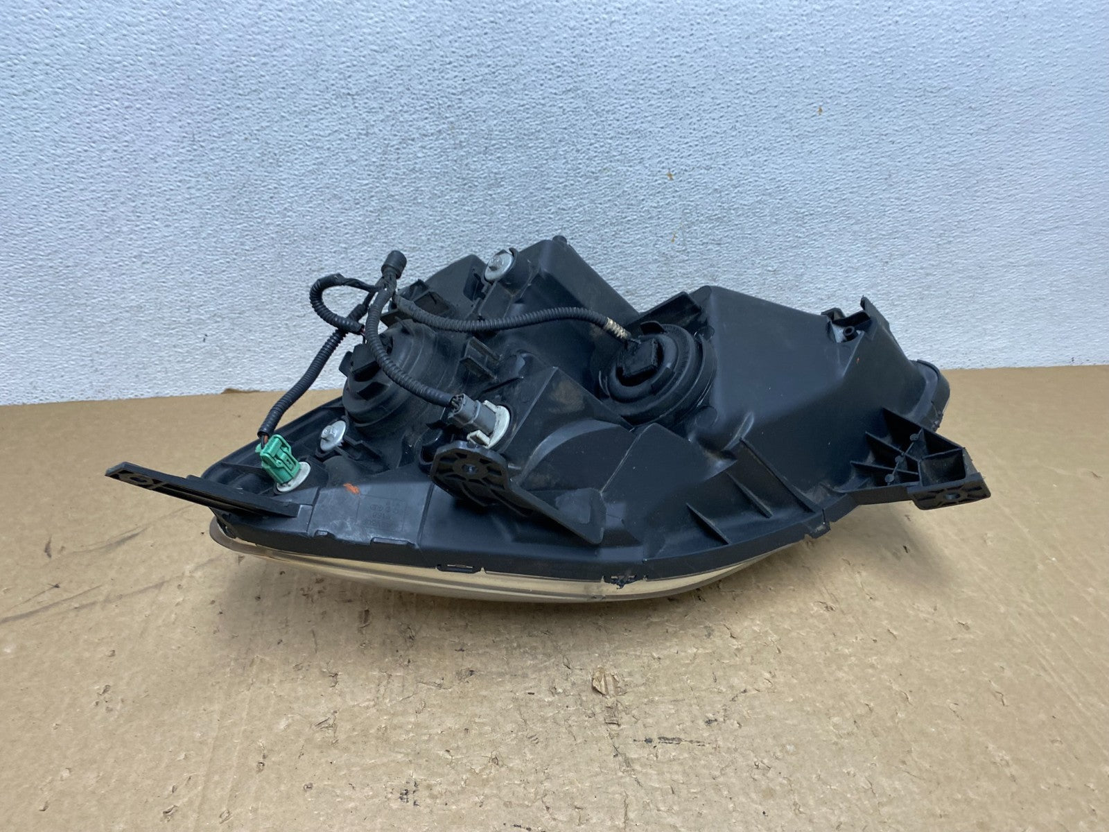 2005 -2006 Honda Crv Cr-v Halogen Headlight Right Passenger Rh AG1365 DW5