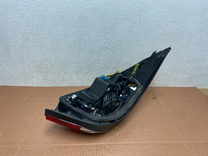 2008 2009 2010 BMW 5 525i 530i Right Passenger Rh Tail Side Light M1073 DG4