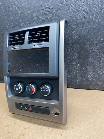2008 to 2012 Jeep Liberty Dash Climate Temperature Control Radio Bezel AF2321 DG1