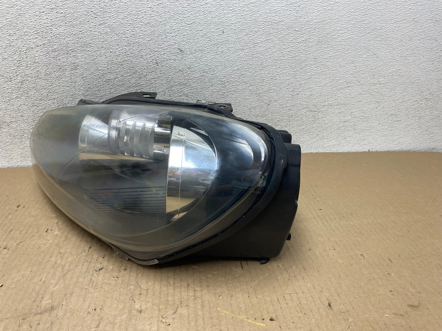 2010-2014 Volkswagen Golf MK6 GTI Left Driver LH Halogen Headlight AG8007 DW2